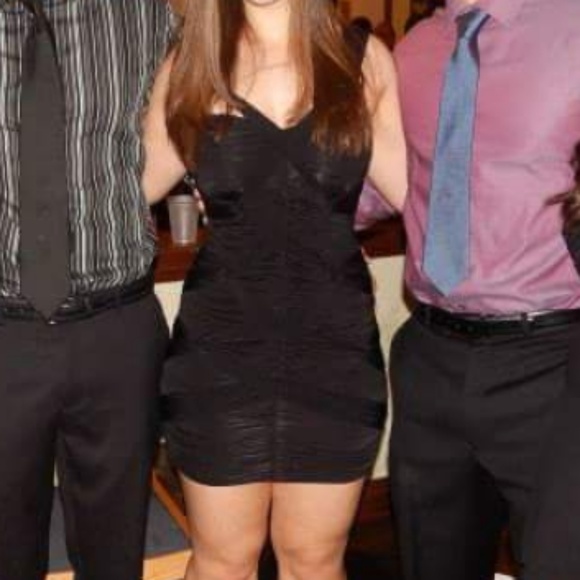 Bebe Bodycon rouched dress - Picture 3 of 3